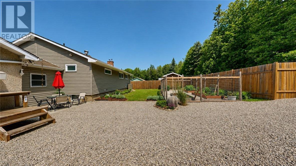 8 Mcquarrie Blvd., Gore Bay, ON - Outdoor