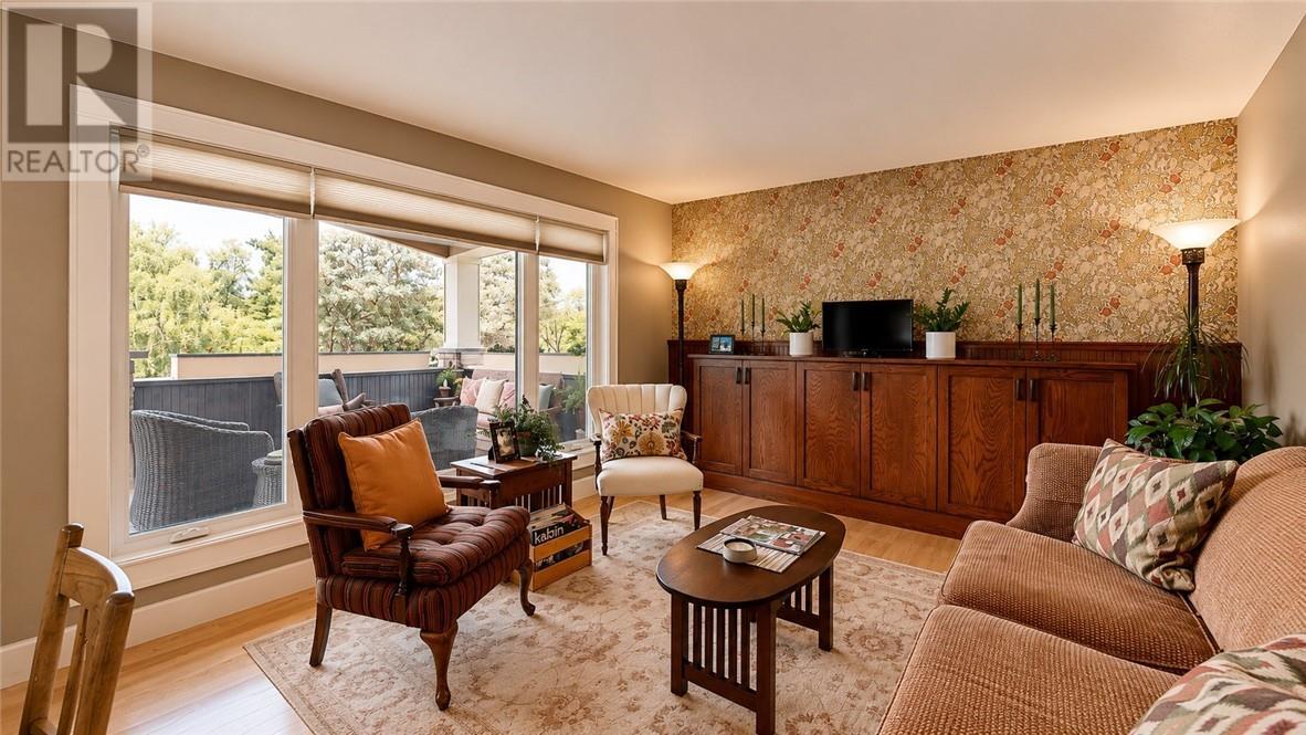 8 Mcquarrie Blvd., Gore Bay, ON - Indoor Photo Showing Living Room