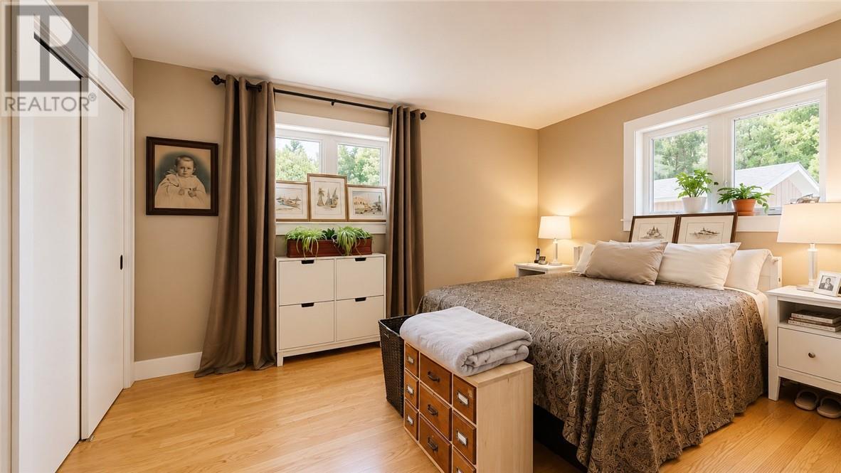 8 Mcquarrie Blvd., Gore Bay, ON - Indoor Photo Showing Bedroom