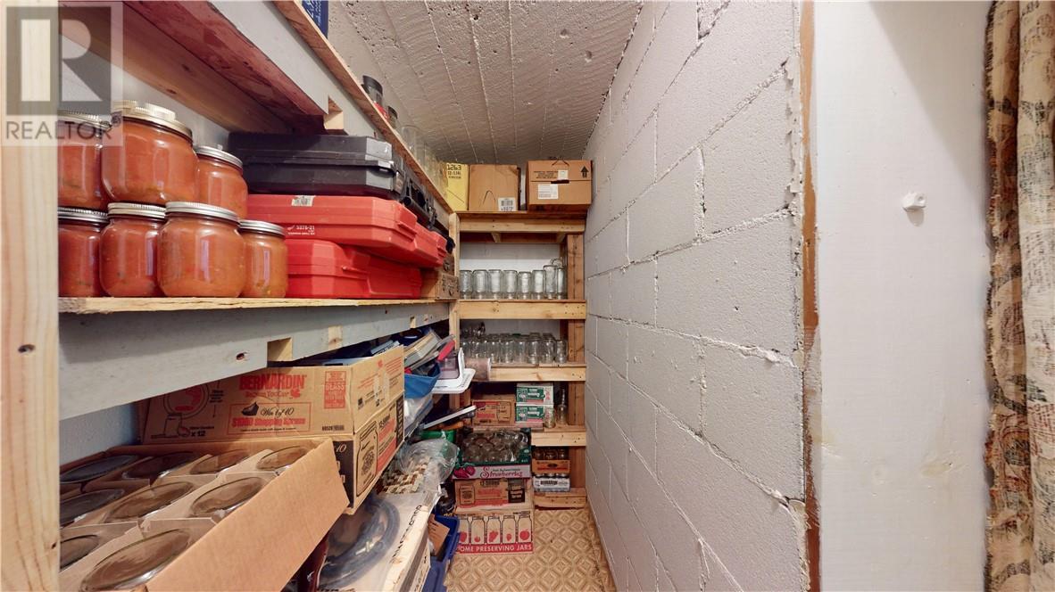8 Mcquarrie Blvd., Gore Bay, ON - Indoor
