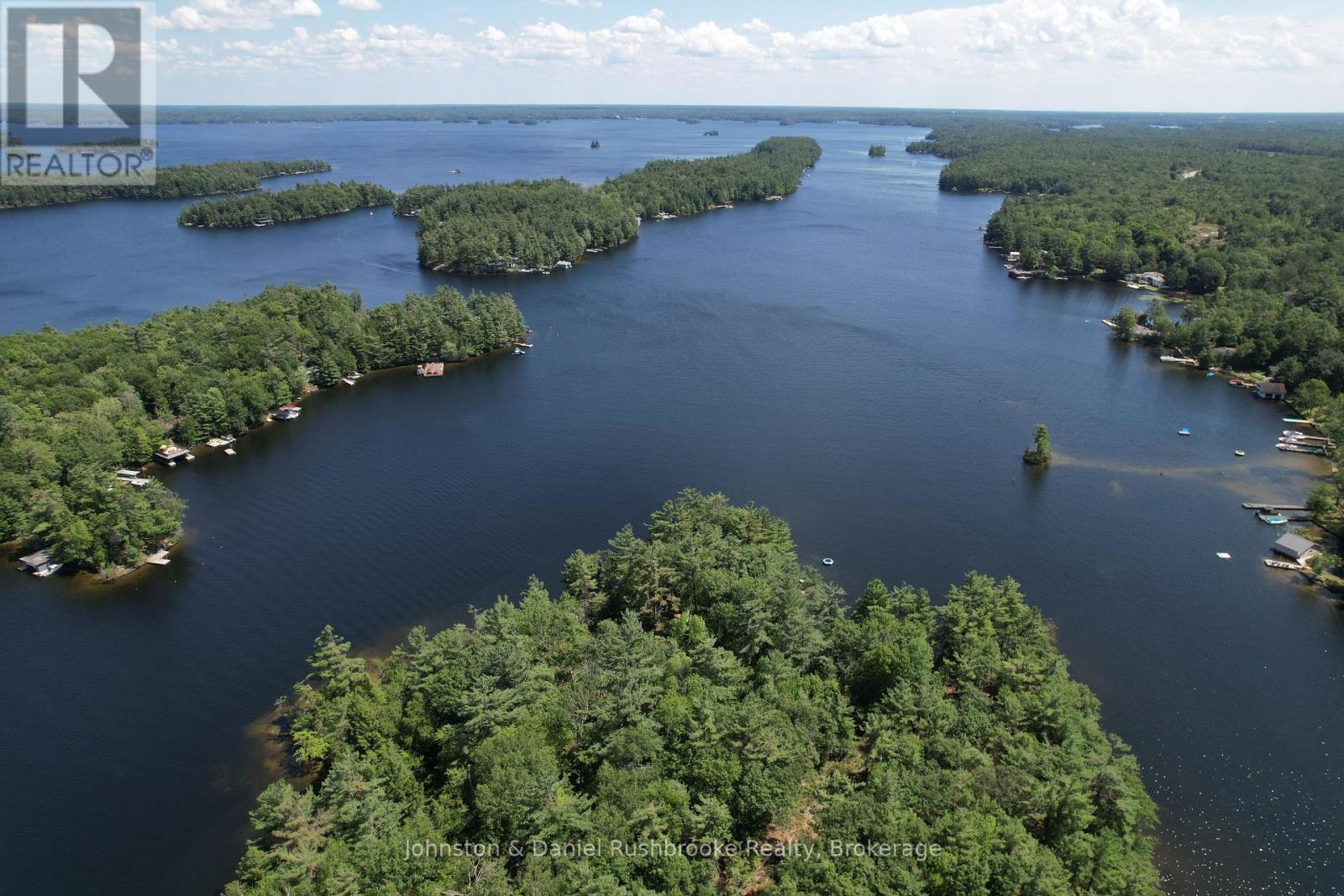 2 Island 24Lm (Denison), Gravenhurst (Muskoka (S)), ON