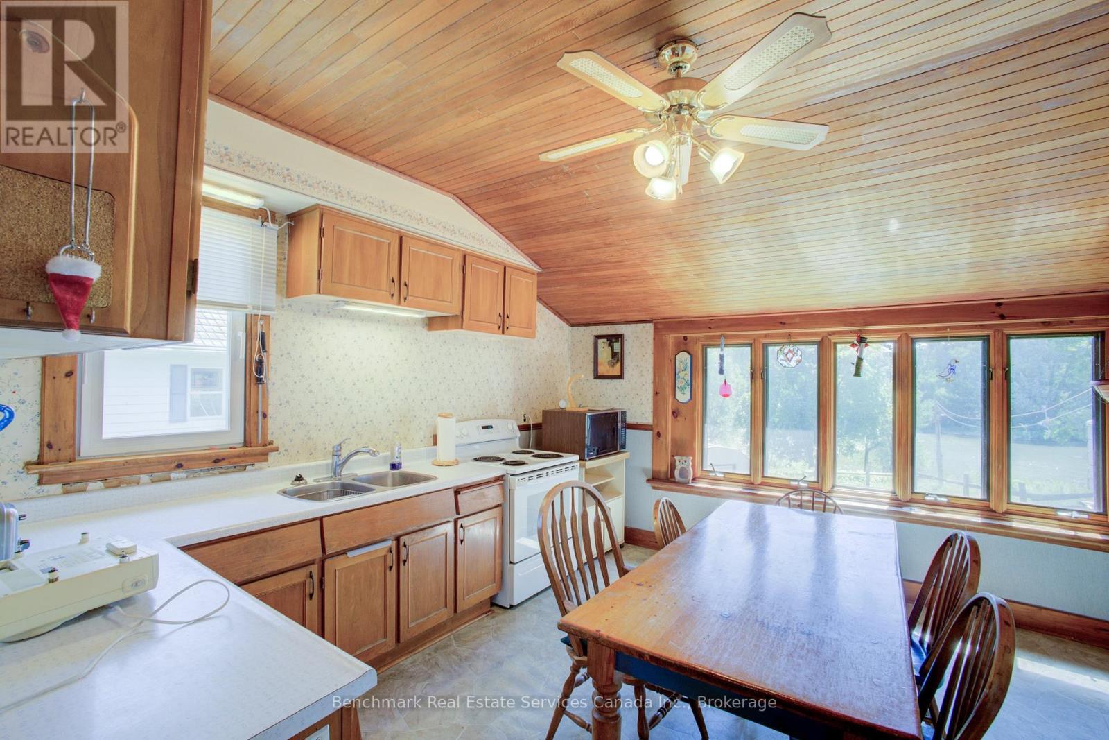 237 Thomas Street, St. Marys, ON - Indoor