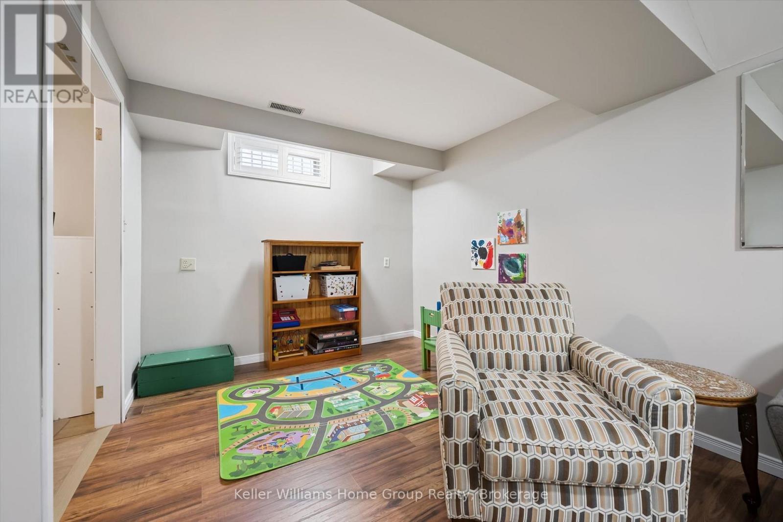 395 Strathallan Street, Centre Wellington (Fergus), ON - Indoor
