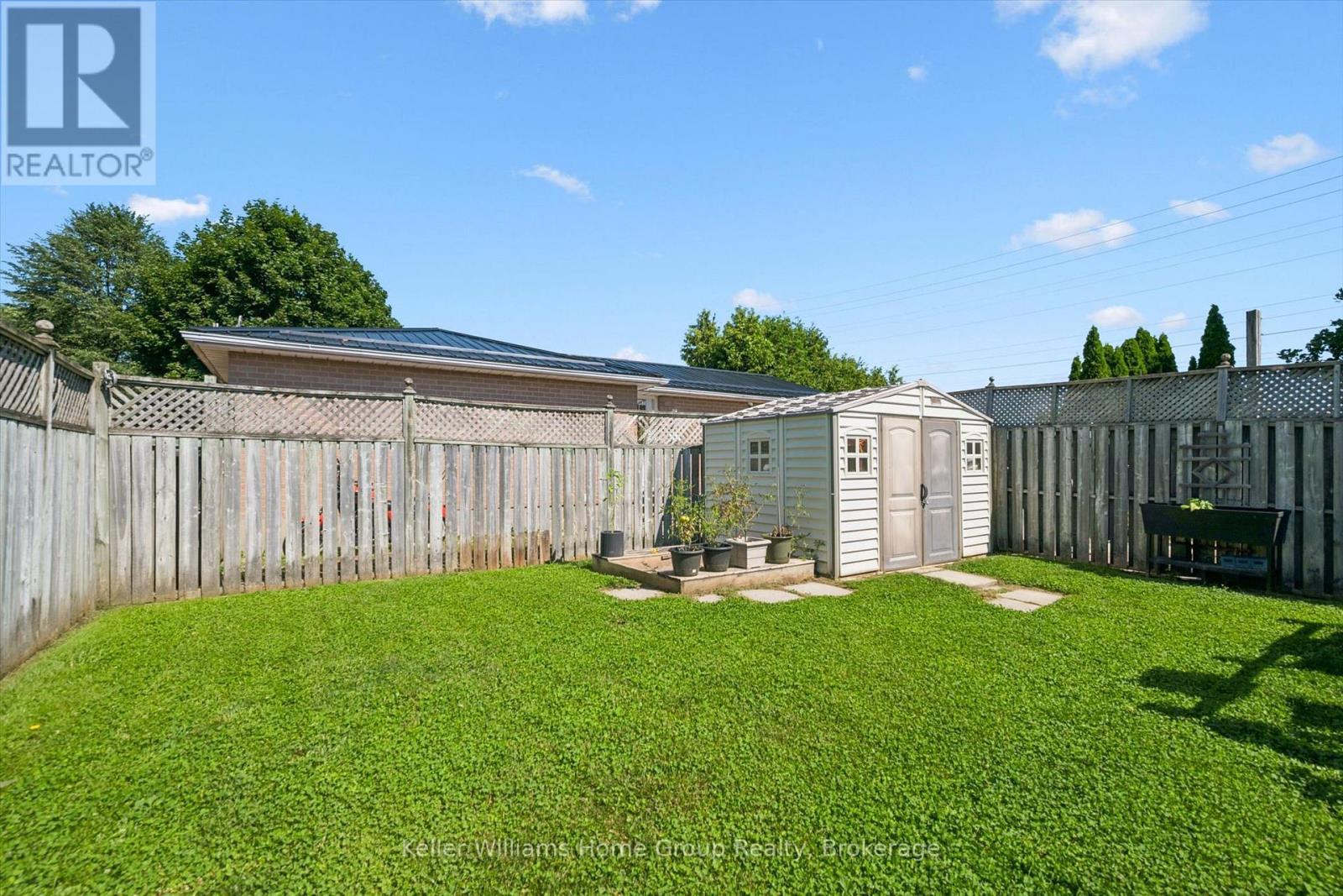 395 Strathallan Street, Centre Wellington (Fergus), ON - Outdoor