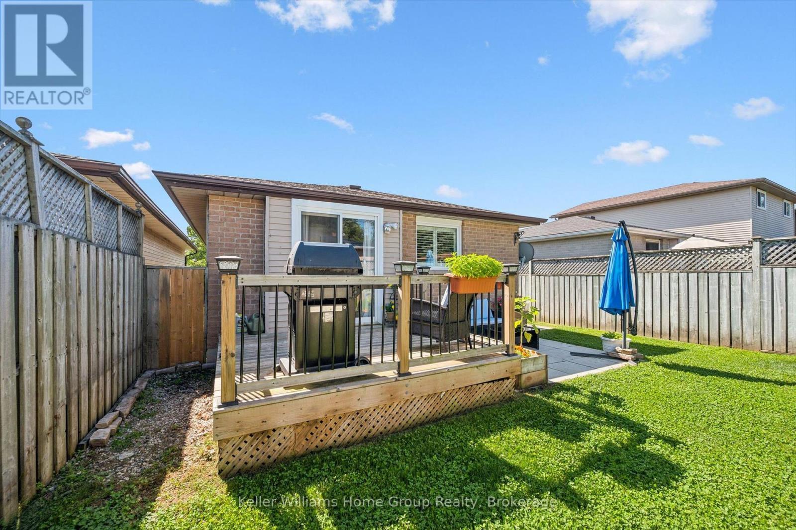 395 Strathallan Street, Centre Wellington (Fergus), ON - Outdoor With Deck Patio Veranda With Exterior