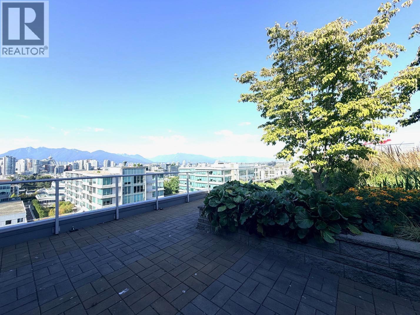 308 550 W Broadway, Vancouver, BC