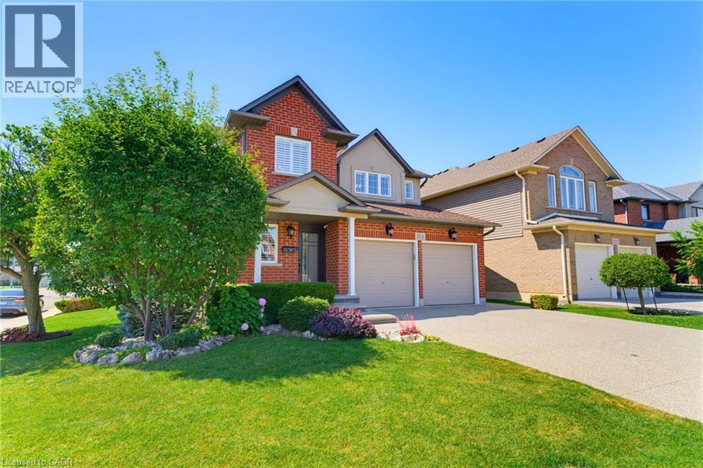 314 Brigadoon Drive, Hamilton, ON - Outdoor With Facade