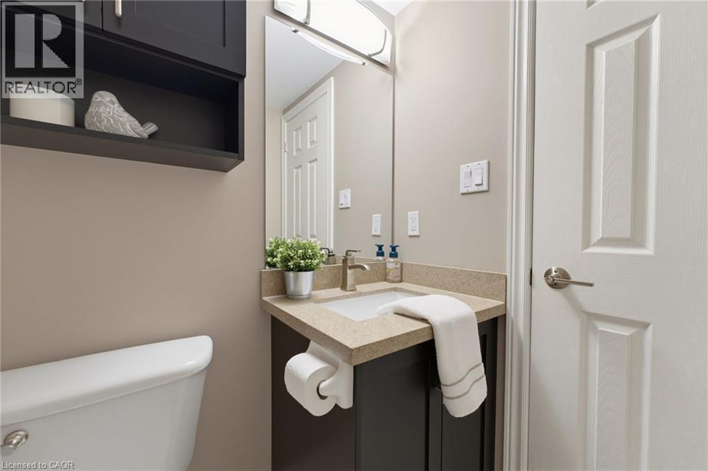 314 Brigadoon Drive, Hamilton, ON - Indoor Photo Showing Bathroom