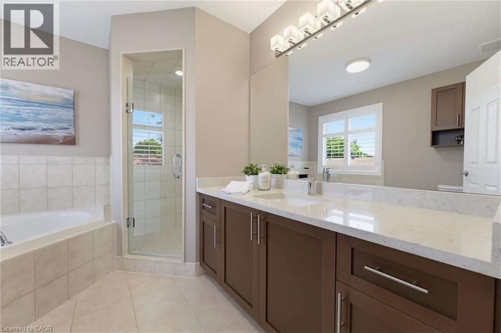 314 Brigadoon Drive, Hamilton, ON - Indoor Photo Showing Bathroom