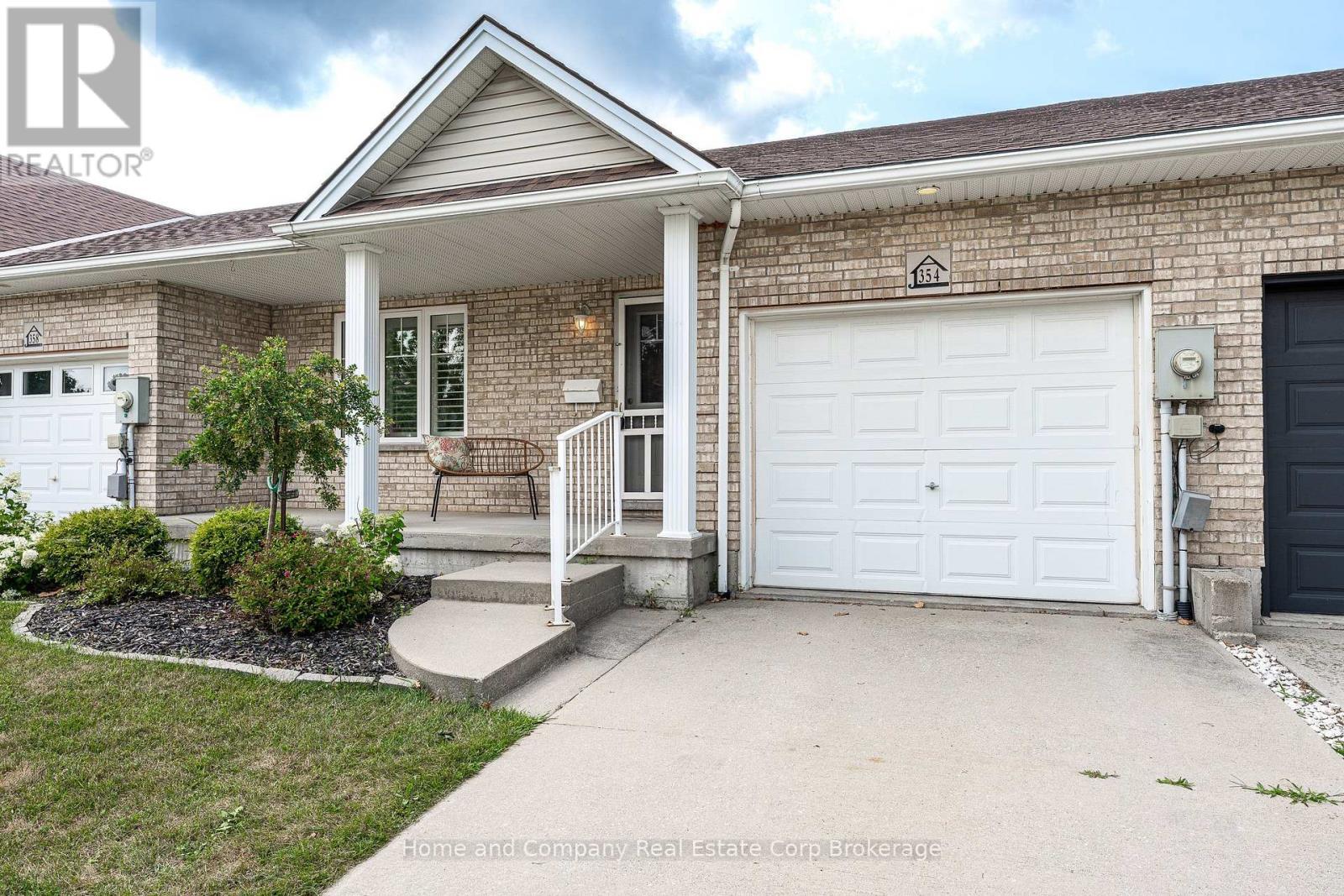 354 Dufferin Street, Stratford, ON - Outdoor With Facade