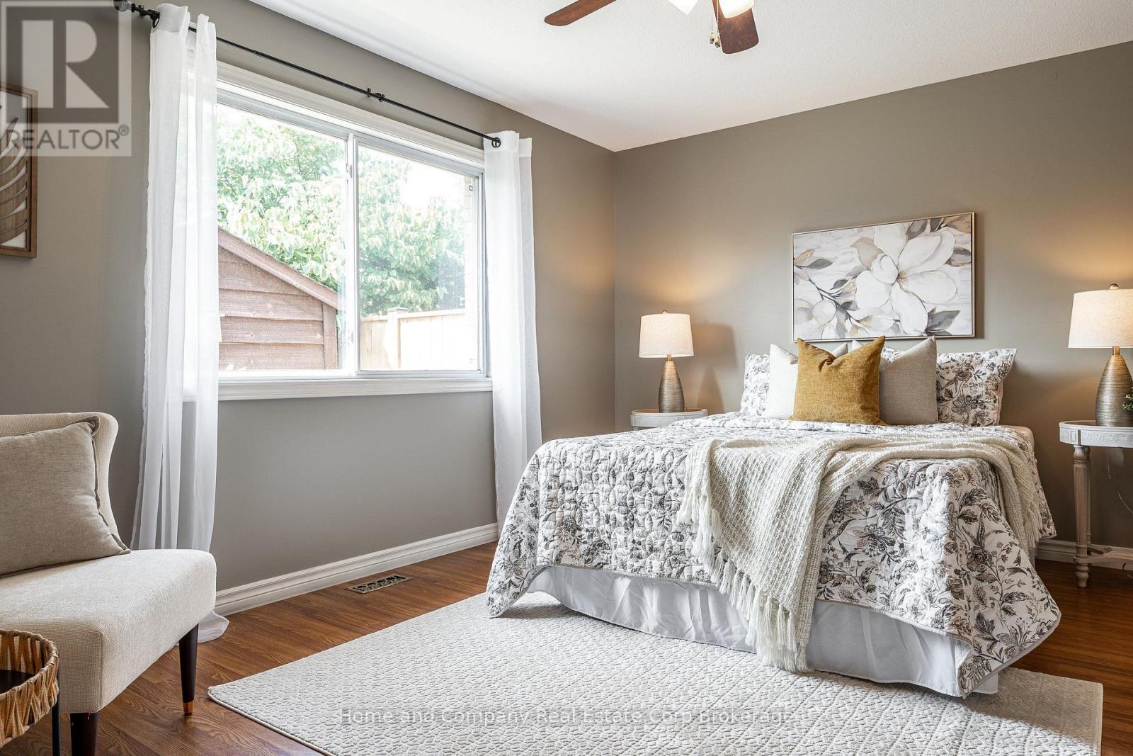 354 Dufferin Street, Stratford, ON - Indoor Photo Showing Bedroom