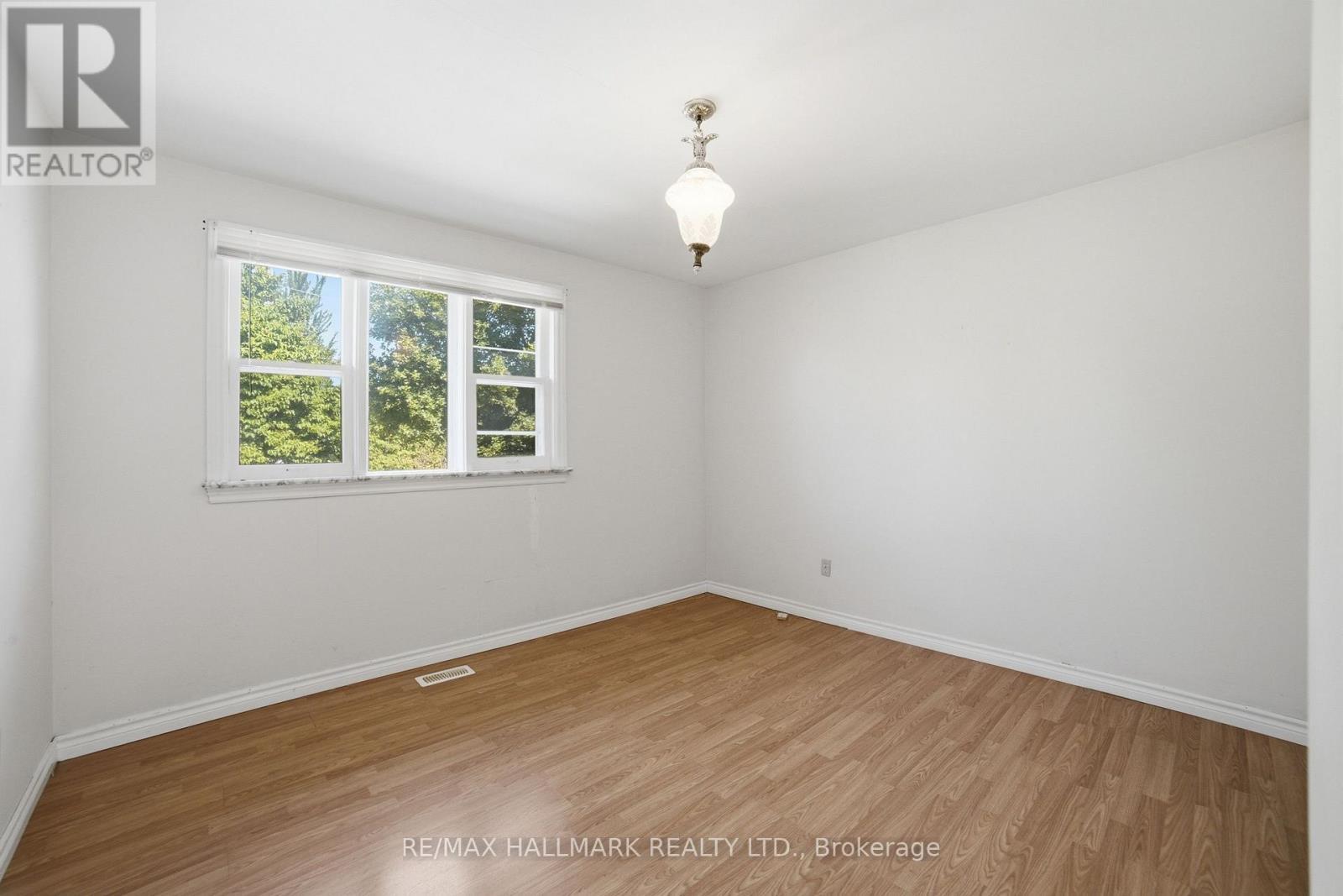 1392 Rebecca Street, Oakville, ON - Indoor Photo Showing Other Room