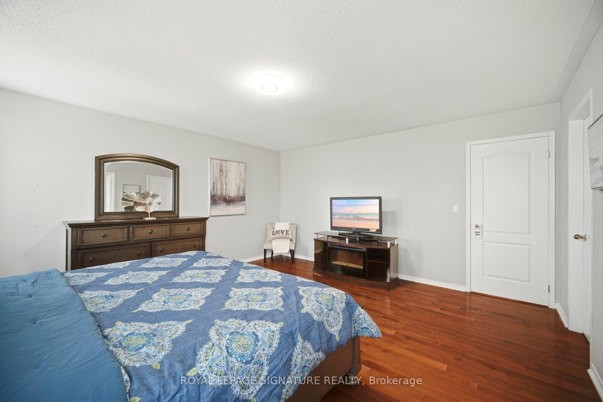 34 Nina Place N, Brampton, ON - Indoor Photo Showing Bedroom