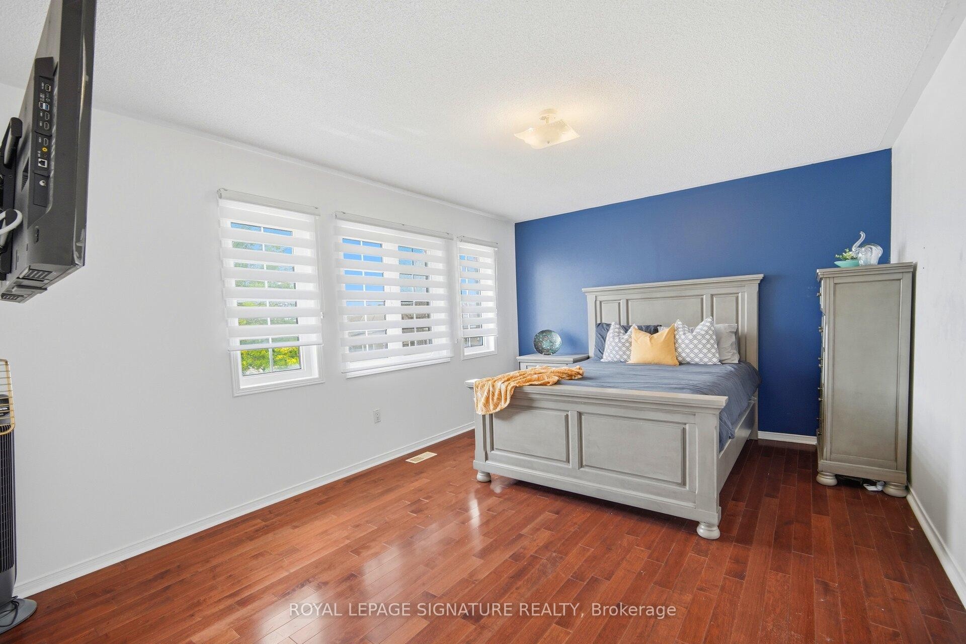 34 Nina Place N, Brampton, ON - Indoor Photo Showing Bedroom
