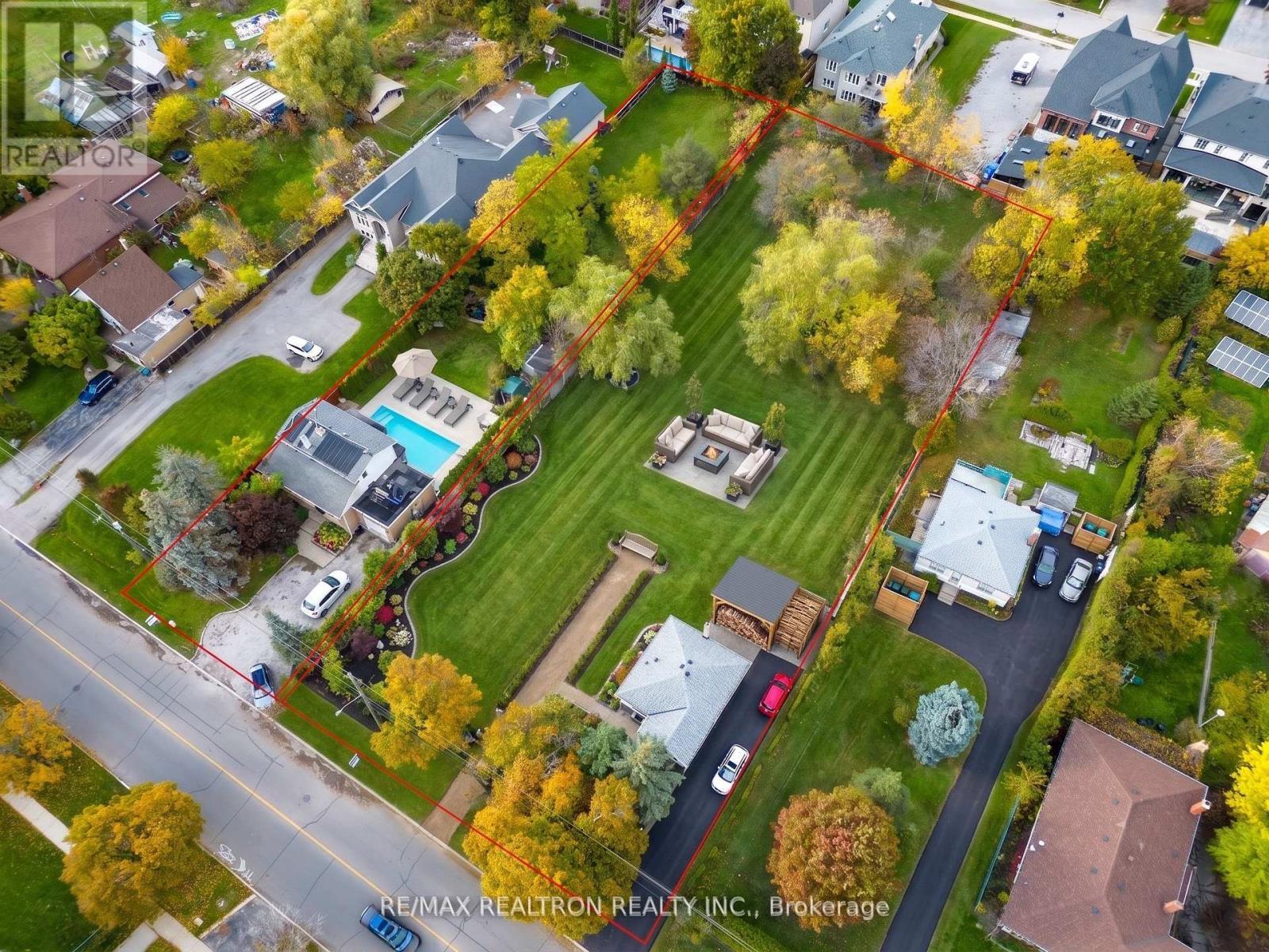 162 Weldrick Road W, Richmond Hill, ON - Outdoor With View