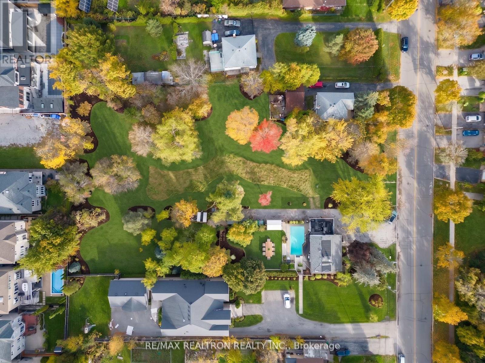 162 Weldrick Road W, Richmond Hill, ON - Outdoor With View