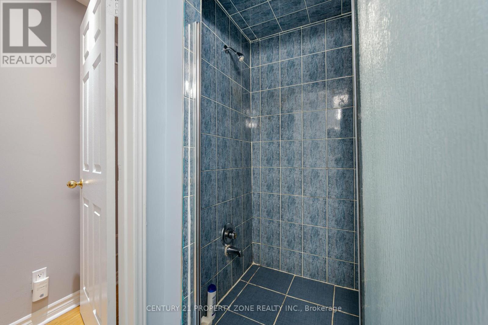 3 pc Bath in Basement - 86 Rory Road, Toronto, ON - Indoor Photo Showing Bathroom