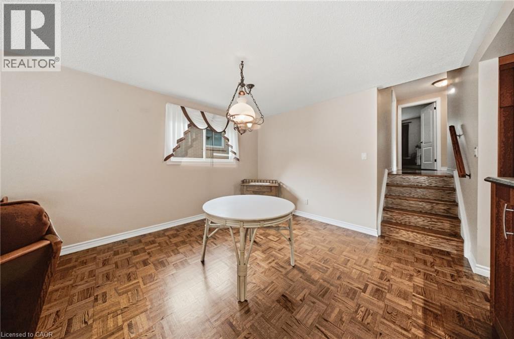 3157 Palmer Drive, Burlington, ON - Indoor Photo Showing Other Room