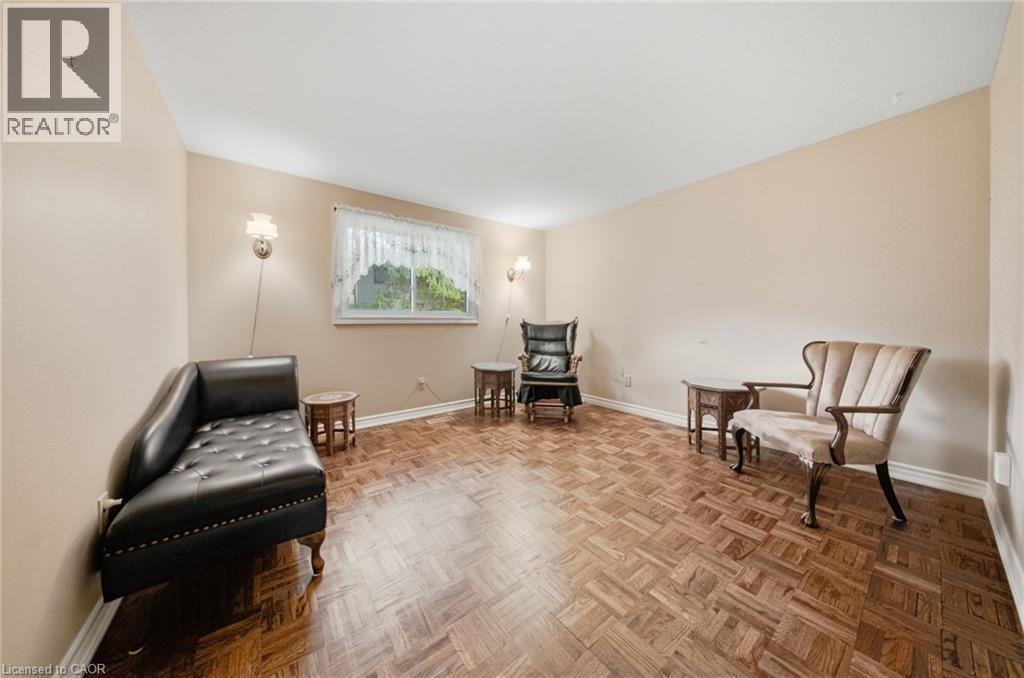 3157 Palmer Drive, Burlington, ON - Indoor