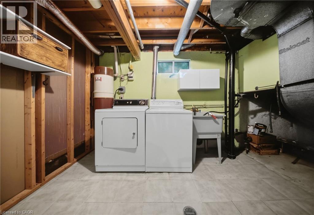 3157 Palmer Drive, Burlington, ON - Indoor Photo Showing Laundry Room