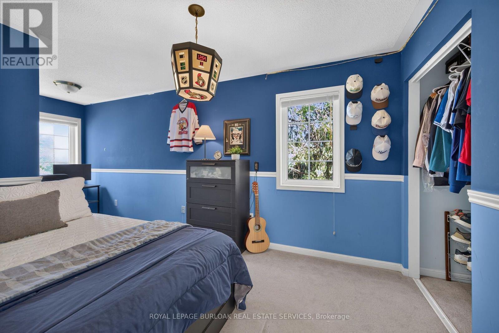 5660 Rosaline Road, Burlington, ON - Indoor Photo Showing Bedroom