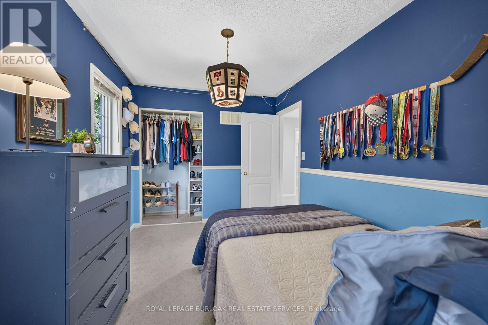 5660 Rosaline Road, Burlington, ON - Indoor Photo Showing Bedroom