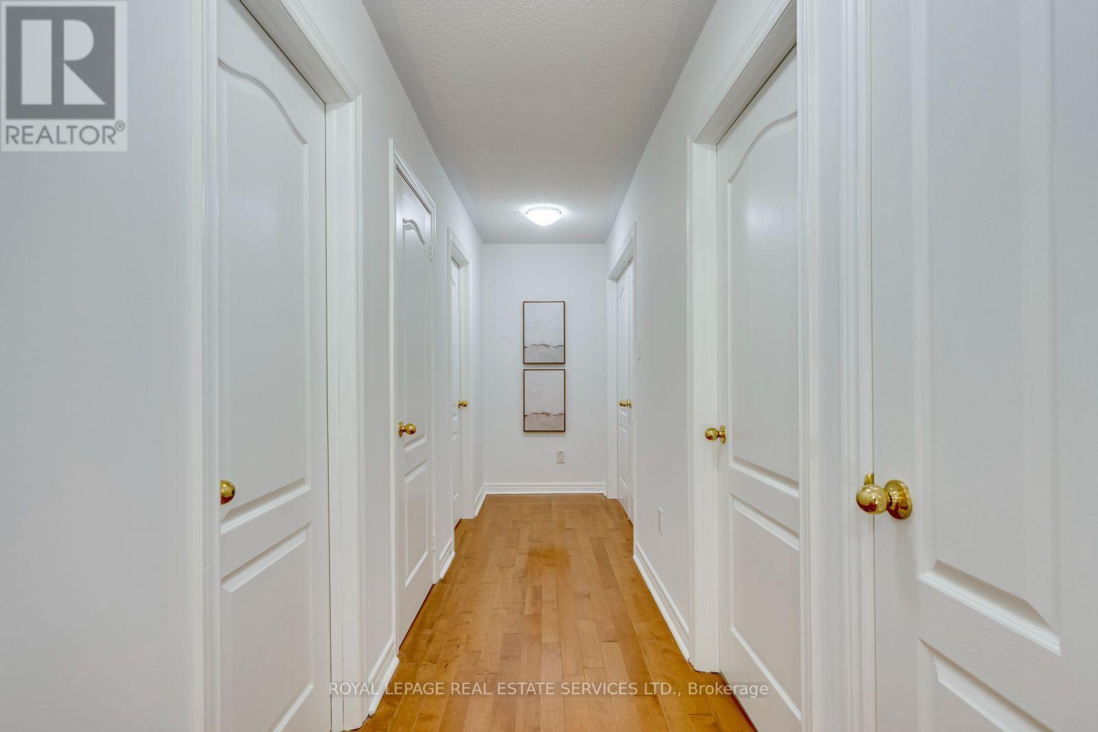 2116 Blackforest Crescent, Oakville, ON - Indoor Photo Showing Other Room