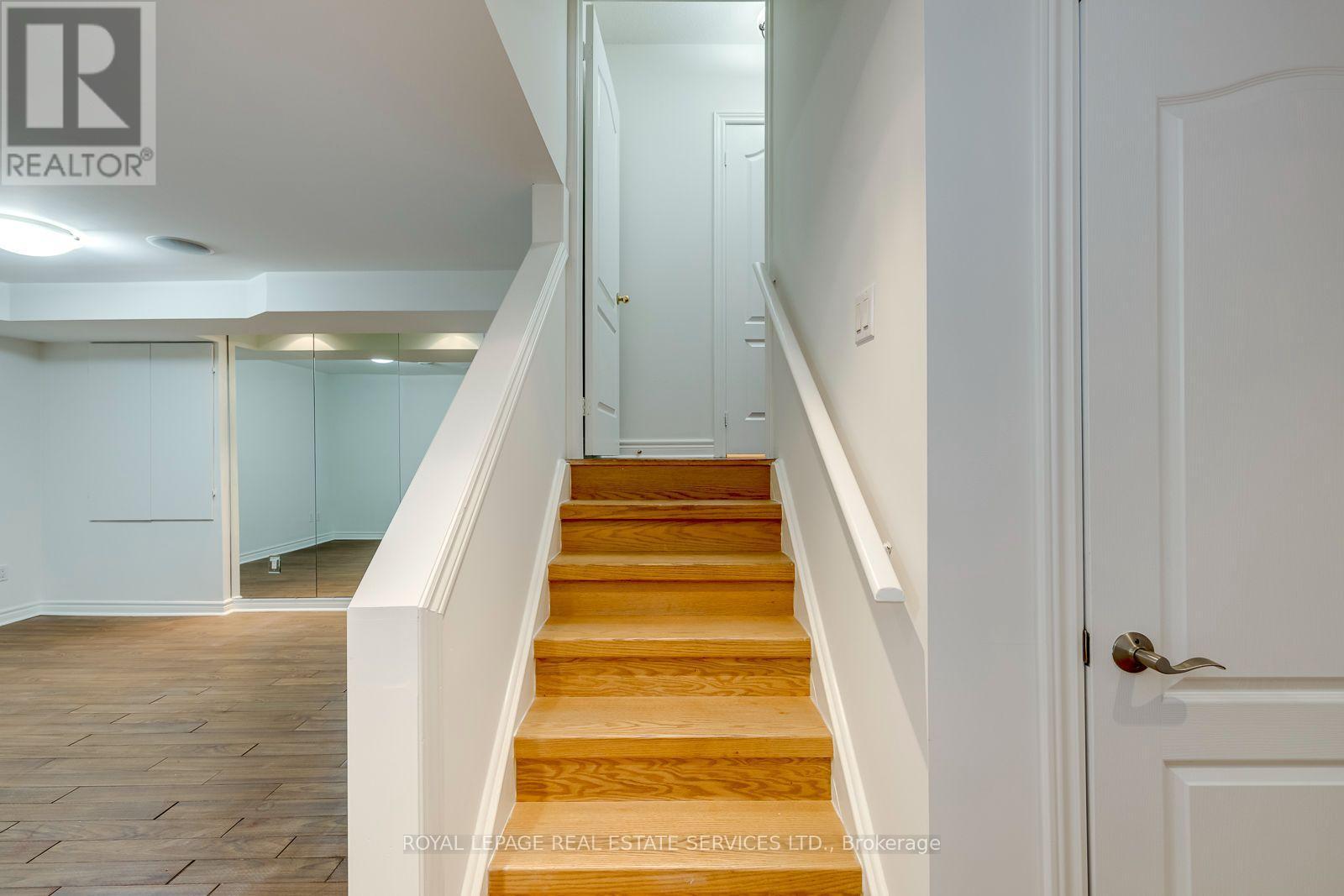 2116 Blackforest Crescent, Oakville, ON - Indoor Photo Showing Other Room