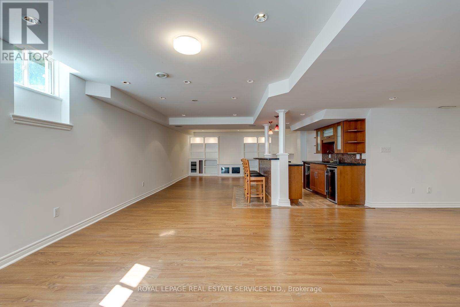 2116 Blackforest Crescent, Oakville, ON - Indoor