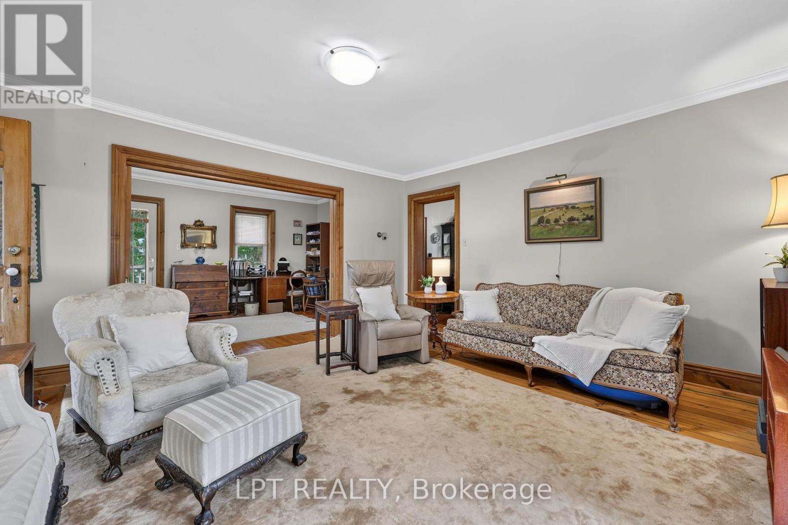 Living room of Main house - 416476 10Th Line S, Blue Mountains, ON