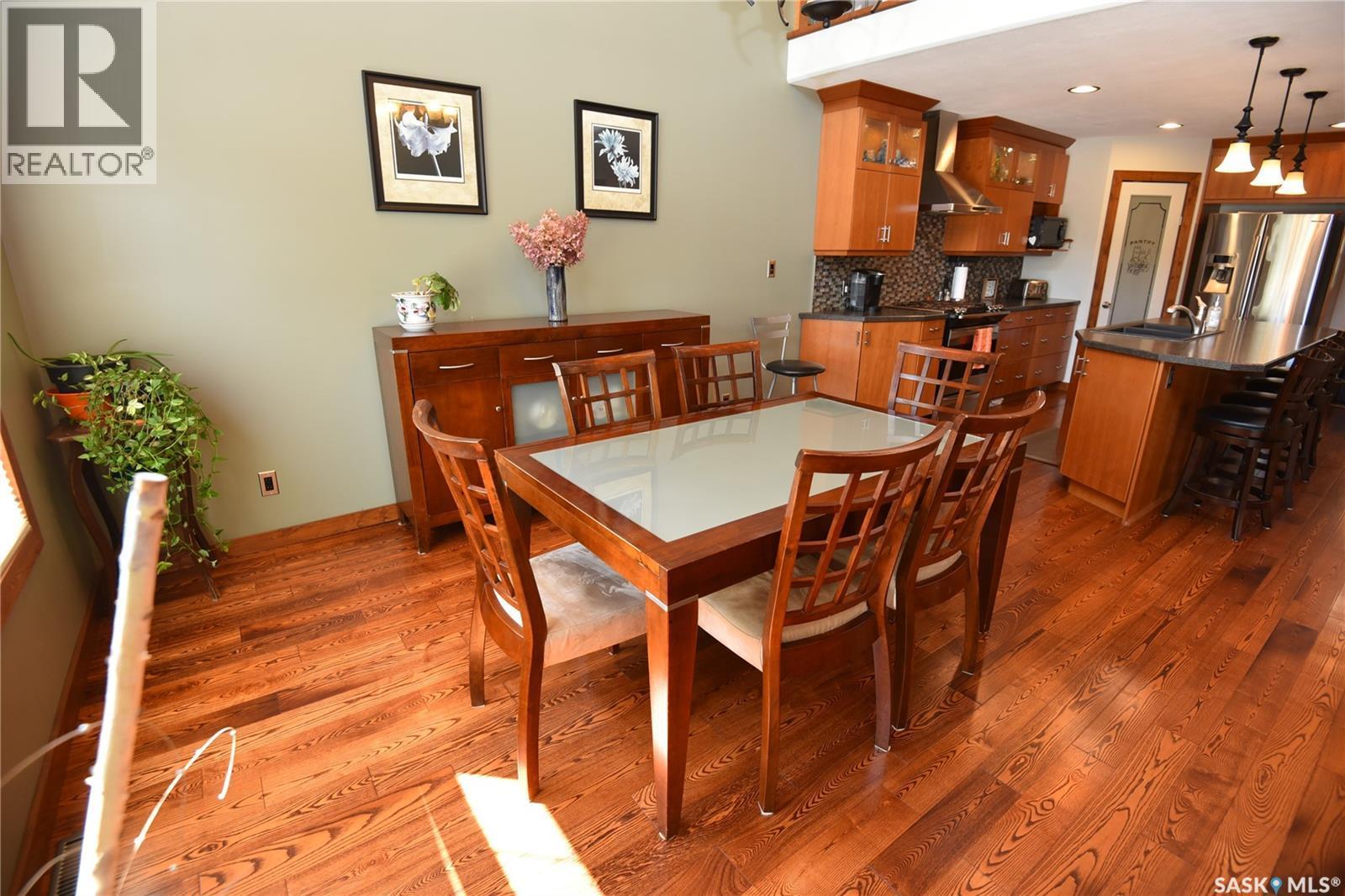 308 Park Drive, Tobin Lake, SK - Indoor Photo Showing Dining Room