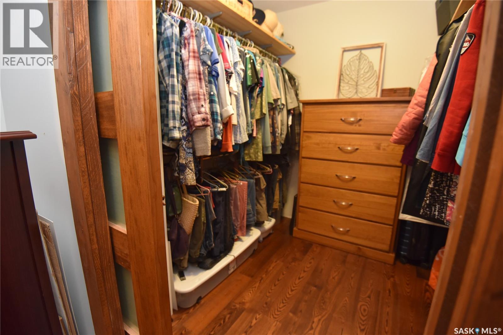 308 Park Drive, Tobin Lake, SK - Indoor With Storage