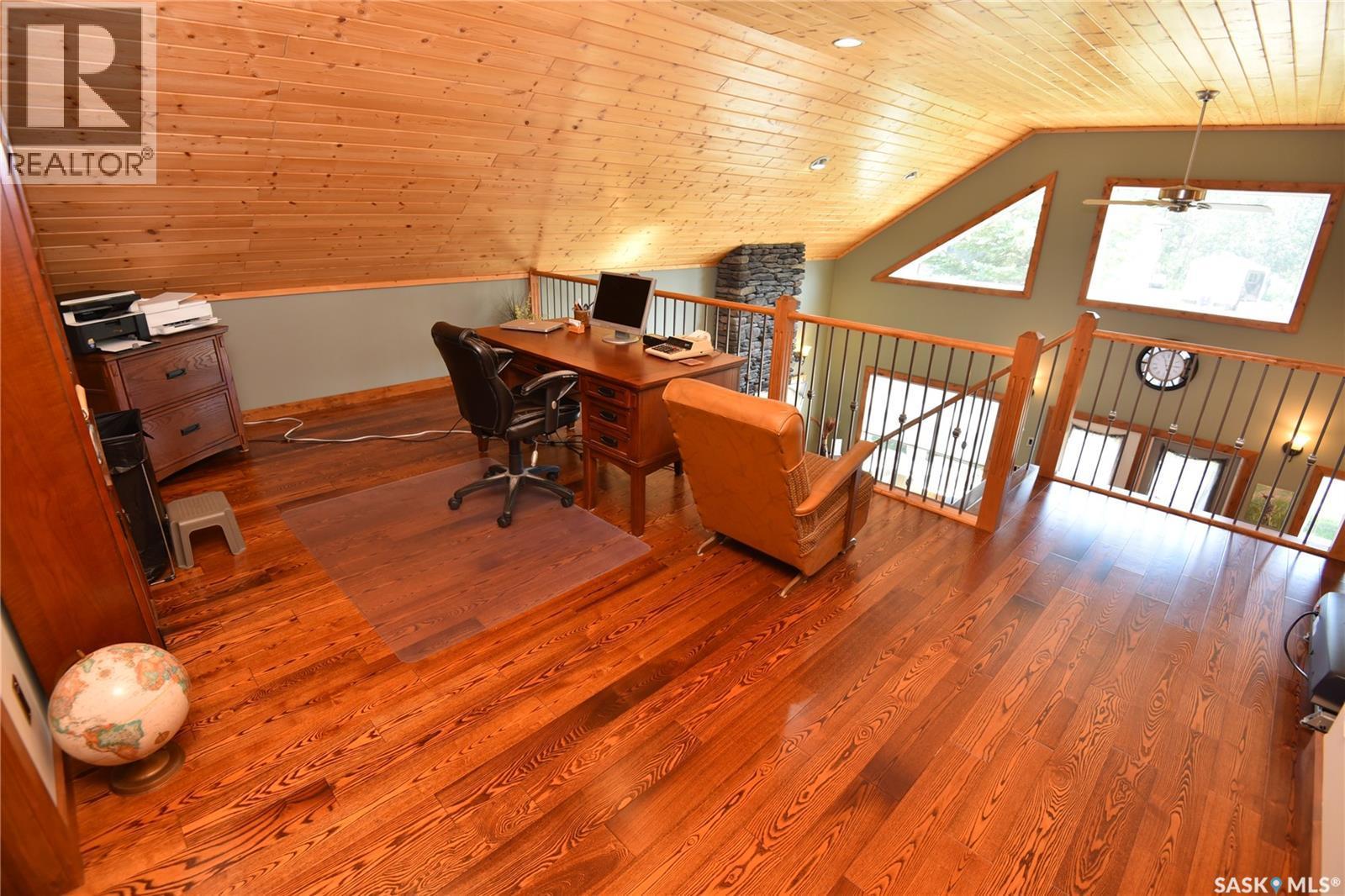 308 Park Drive, Tobin Lake, SK - Indoor