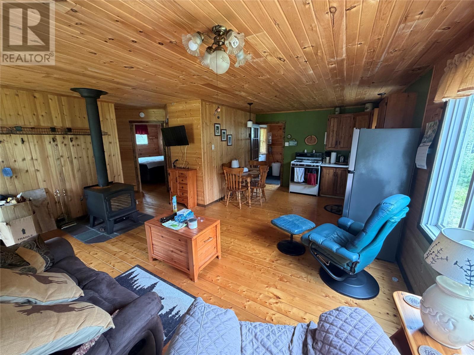 0 Rodney Pond Resource Road, Rodney Pond / Gambo, NL - Indoor Photo Showing Living Room