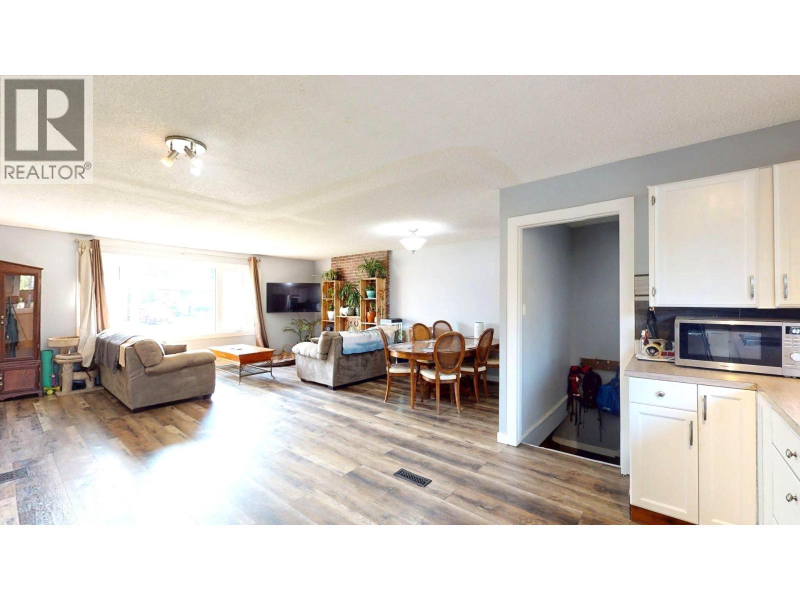2405 Arbutus Street, Elkford, BC - Indoor