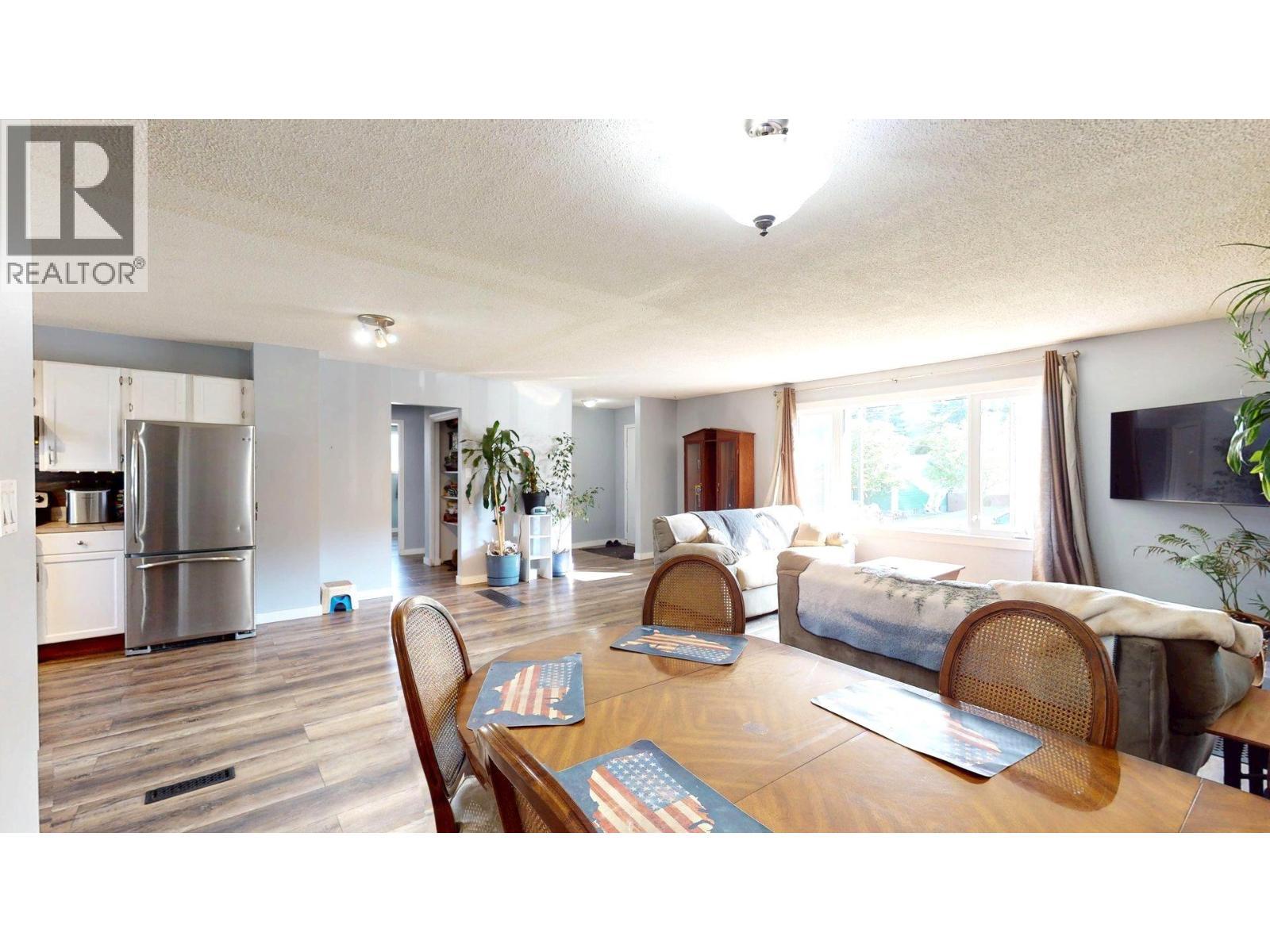 2405 Arbutus Street, Elkford, BC - Indoor