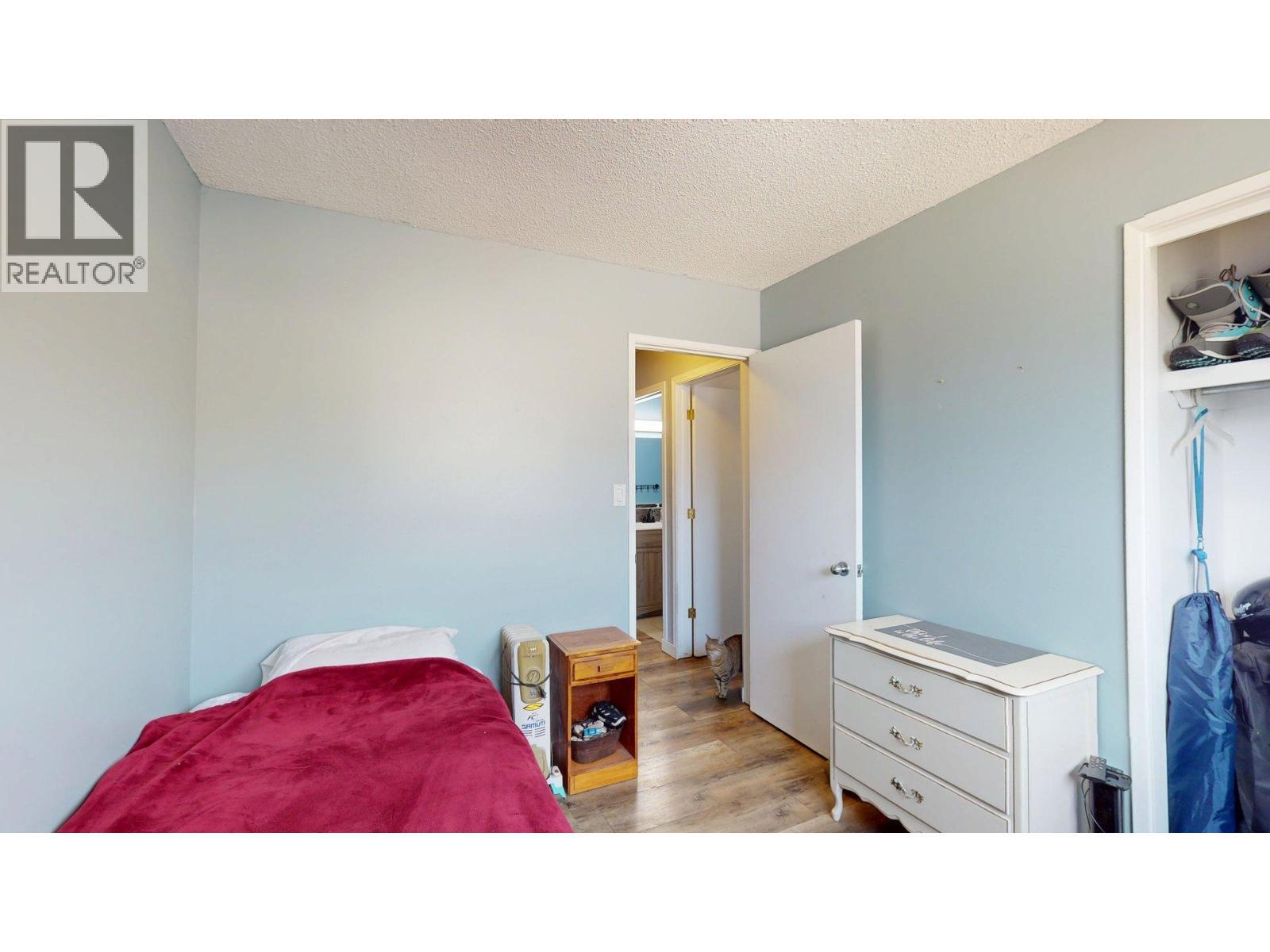 2405 Arbutus Street, Elkford, BC - Indoor Photo Showing Bedroom