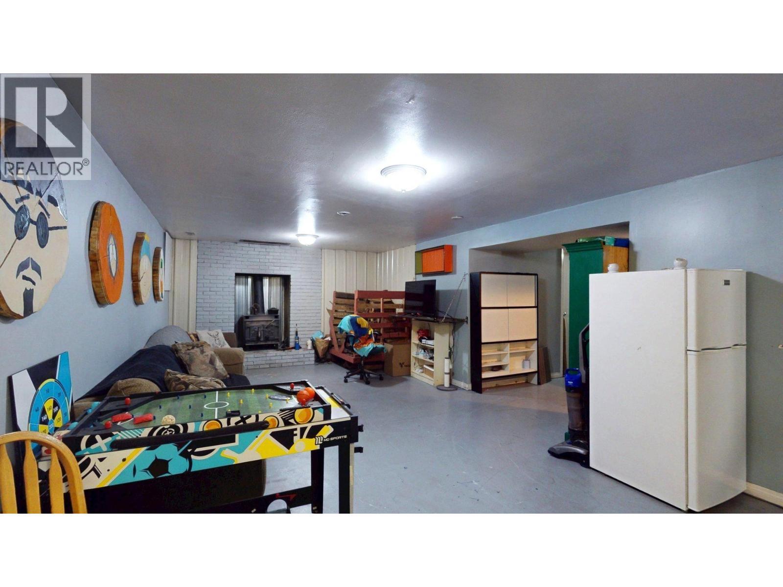 2405 Arbutus Street, Elkford, BC - Indoor
