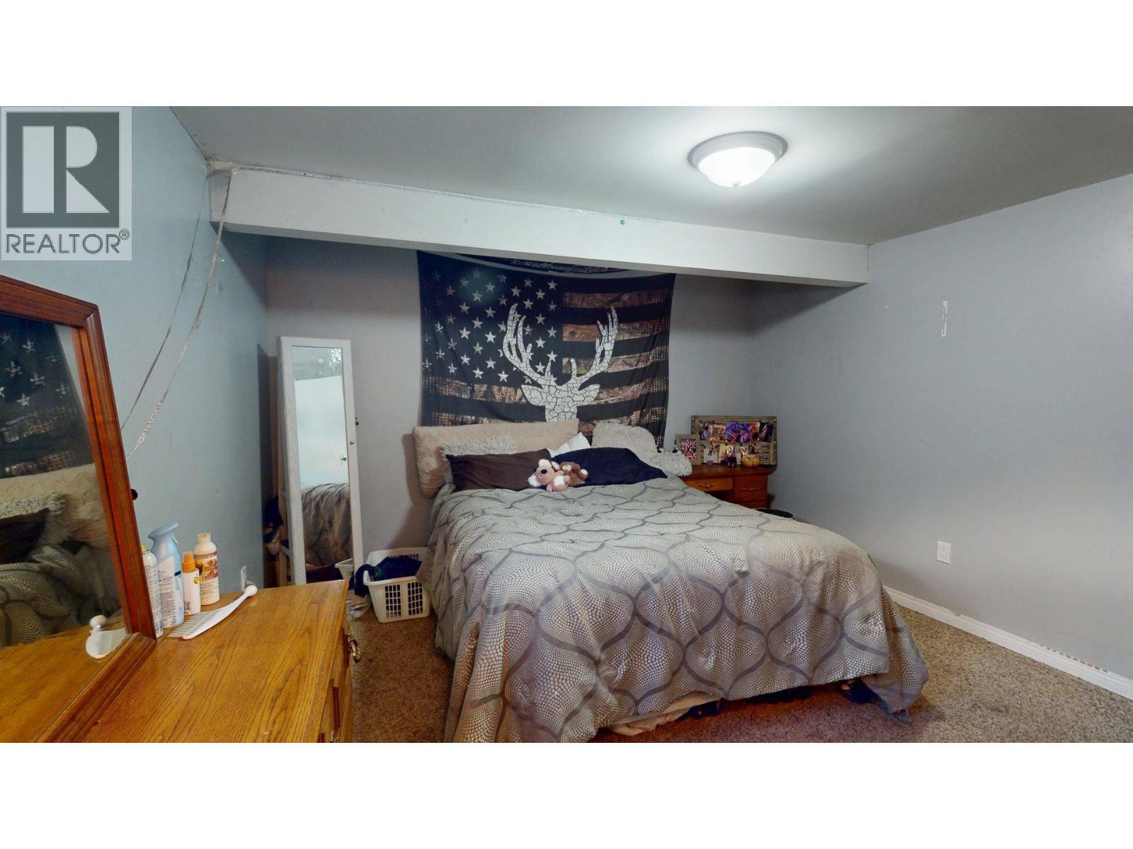2405 Arbutus Street, Elkford, BC - Indoor Photo Showing Bedroom