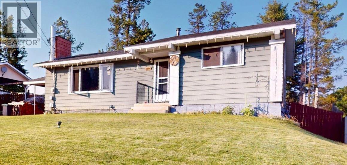 2405 Arbutus Street, Elkford, BC - Outdoor