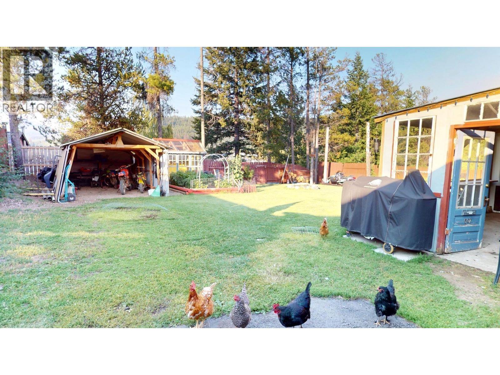 2405 Arbutus Street, Elkford, BC - Outdoor