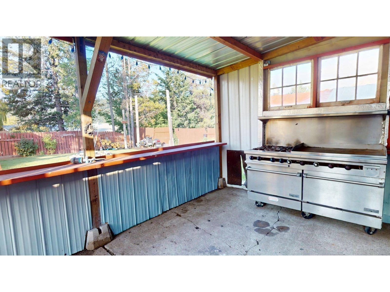 2405 Arbutus Street, Elkford, BC - Outdoor