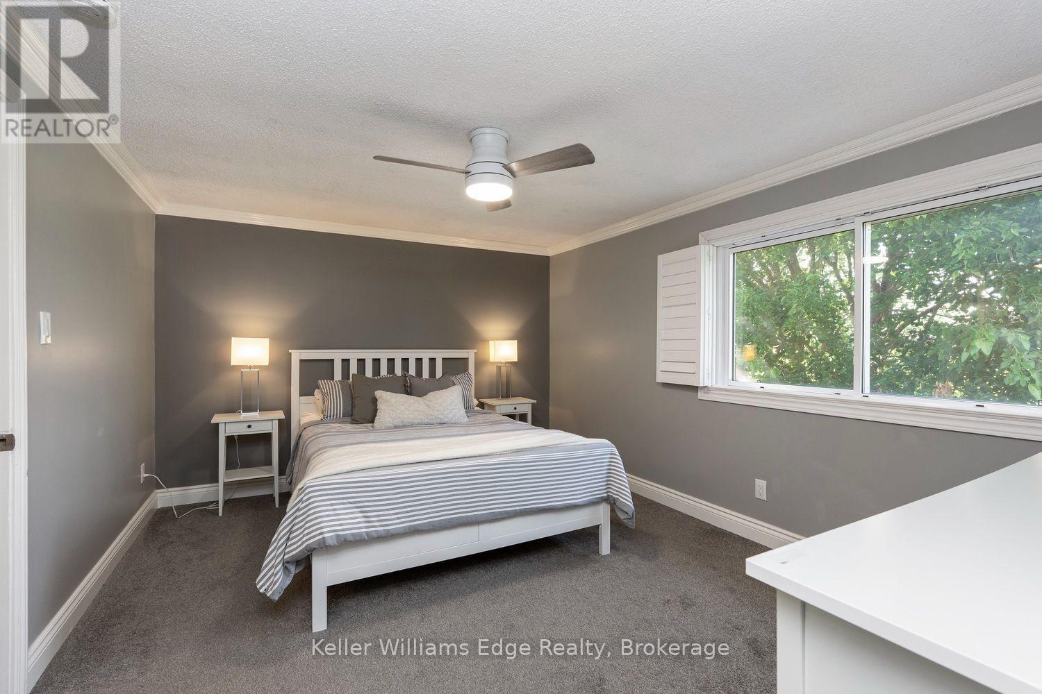 3389 Palmer Drive, Burlington (Palmer), ON - Indoor Photo Showing Bedroom