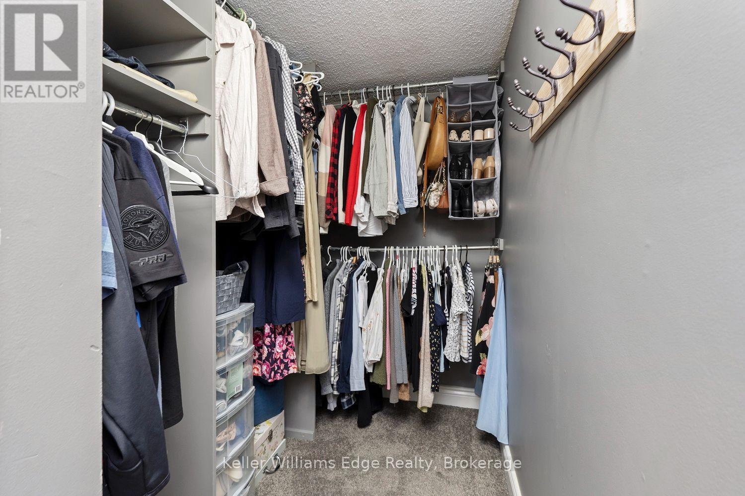 3389 Palmer Drive, Burlington (Palmer), ON - Indoor With Storage