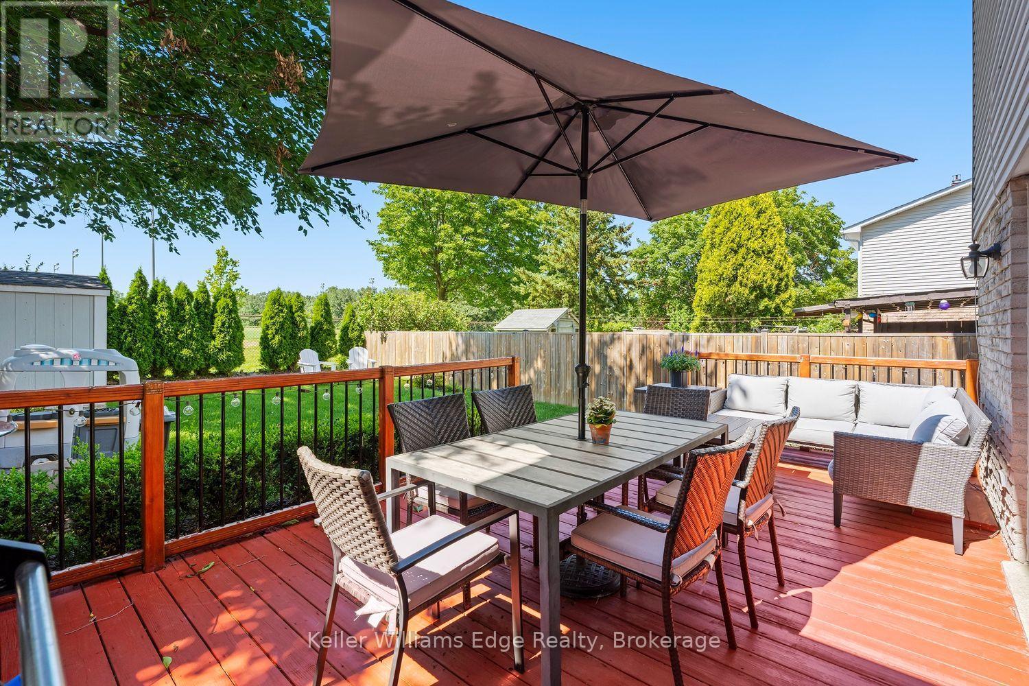 3389 Palmer Drive, Burlington (Palmer), ON - Outdoor With Deck Patio Veranda With Exterior