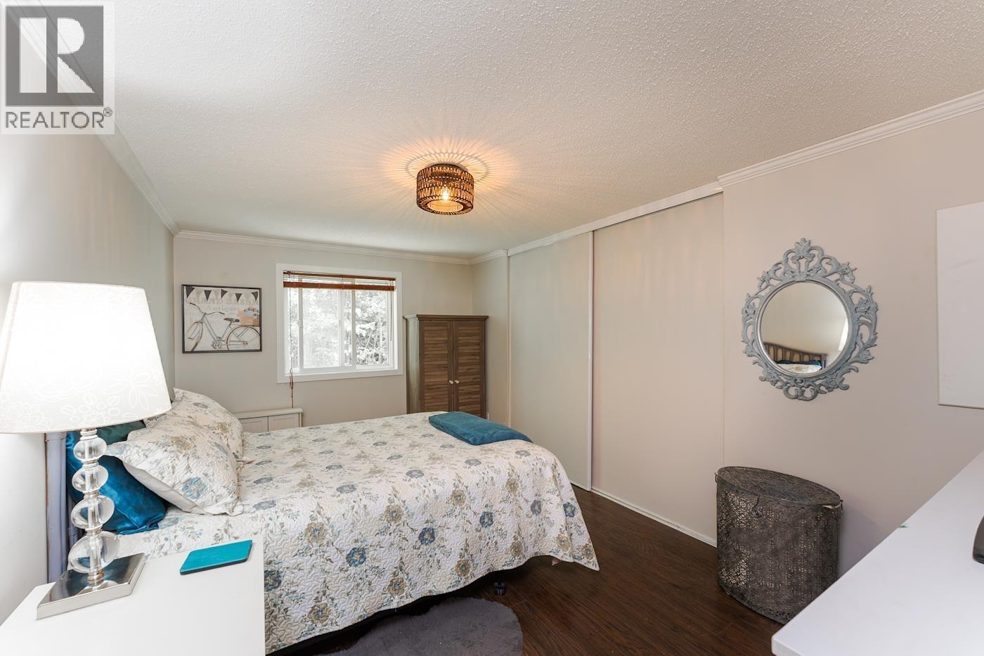 35 5164 Hart Highway, Prince George, BC - Indoor Photo Showing Bedroom