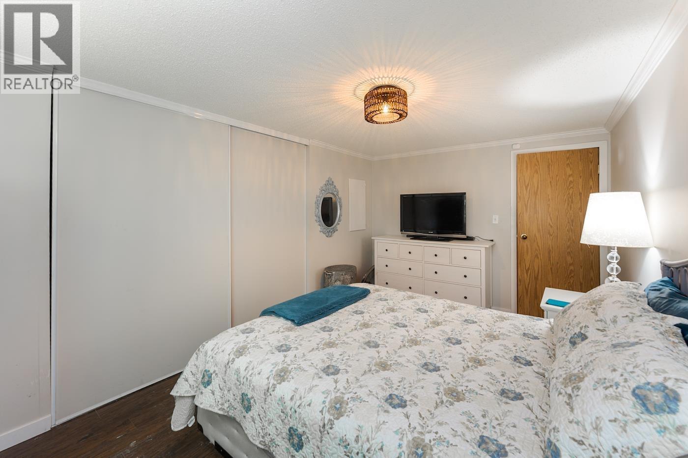 35 5164 Hart Highway, Prince George, BC - Indoor Photo Showing Bedroom