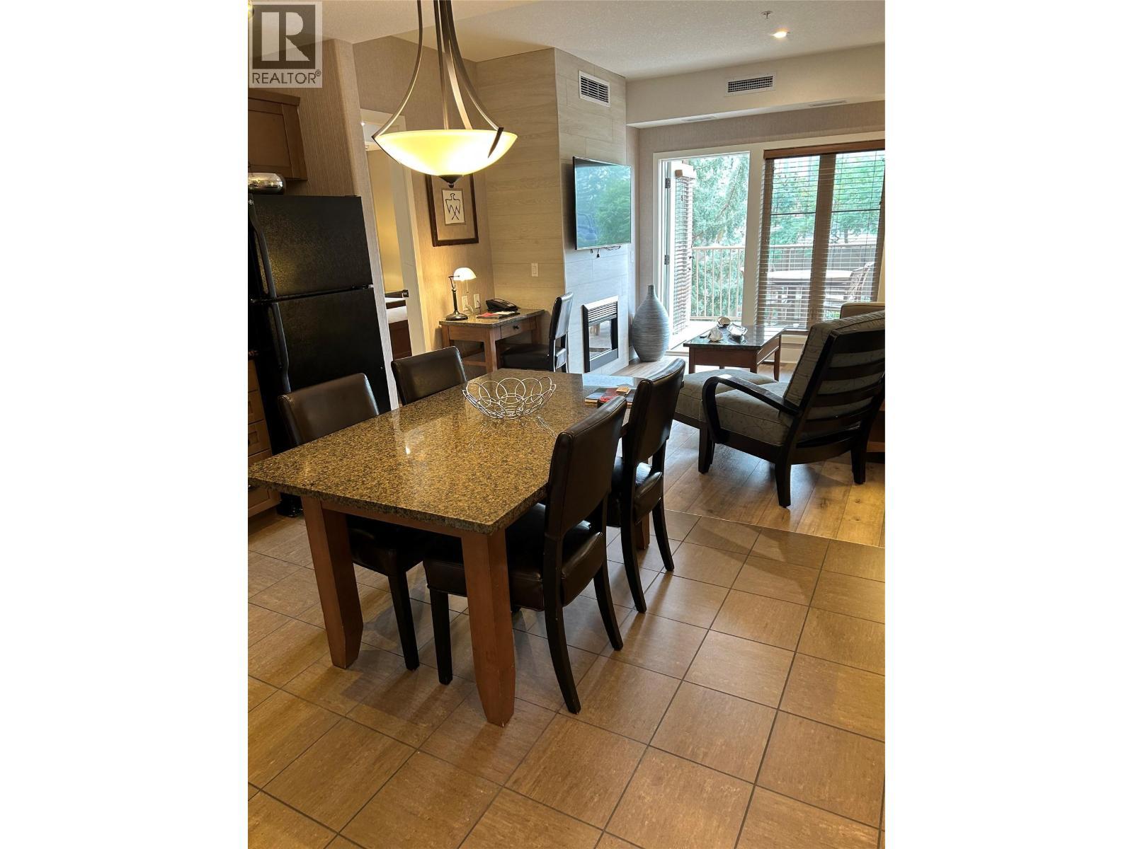 1200 Rancher Creek Road Unit# 339D, Osoyoos, BC - Indoor Photo Showing Dining Room