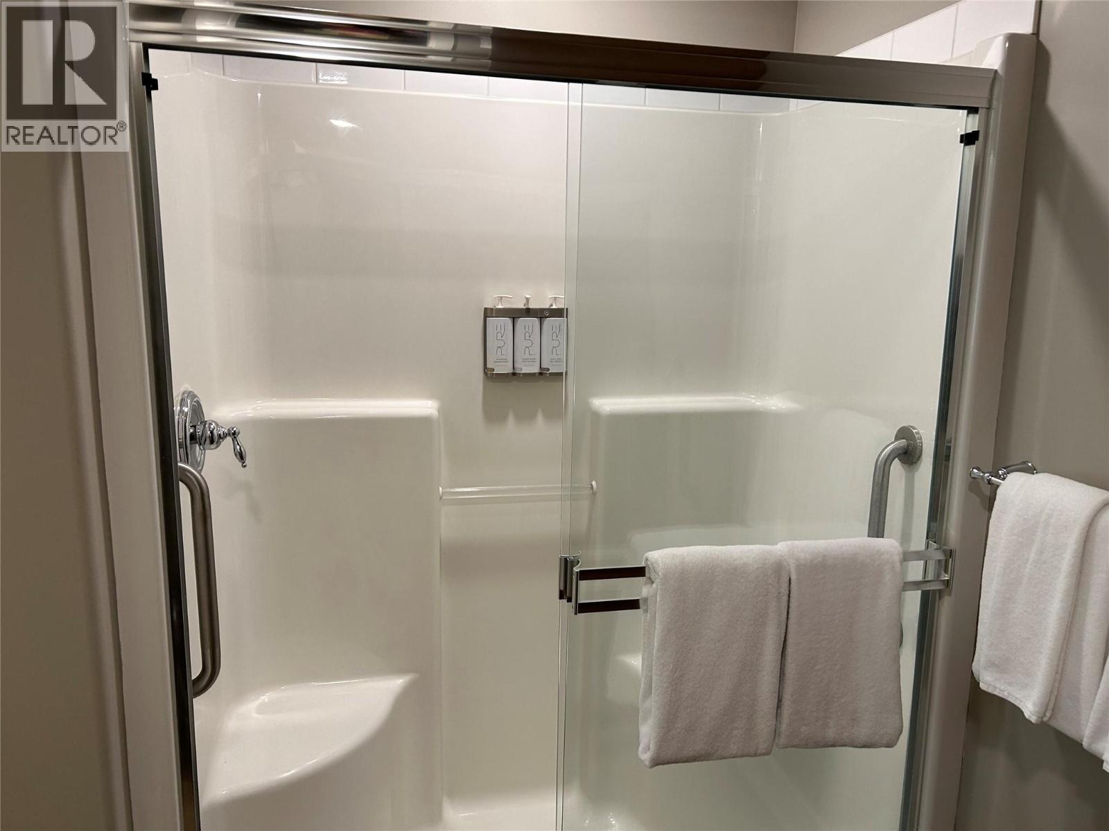 1200 Rancher Creek Road Unit# 339D, Osoyoos, BC - Indoor Photo Showing Bathroom