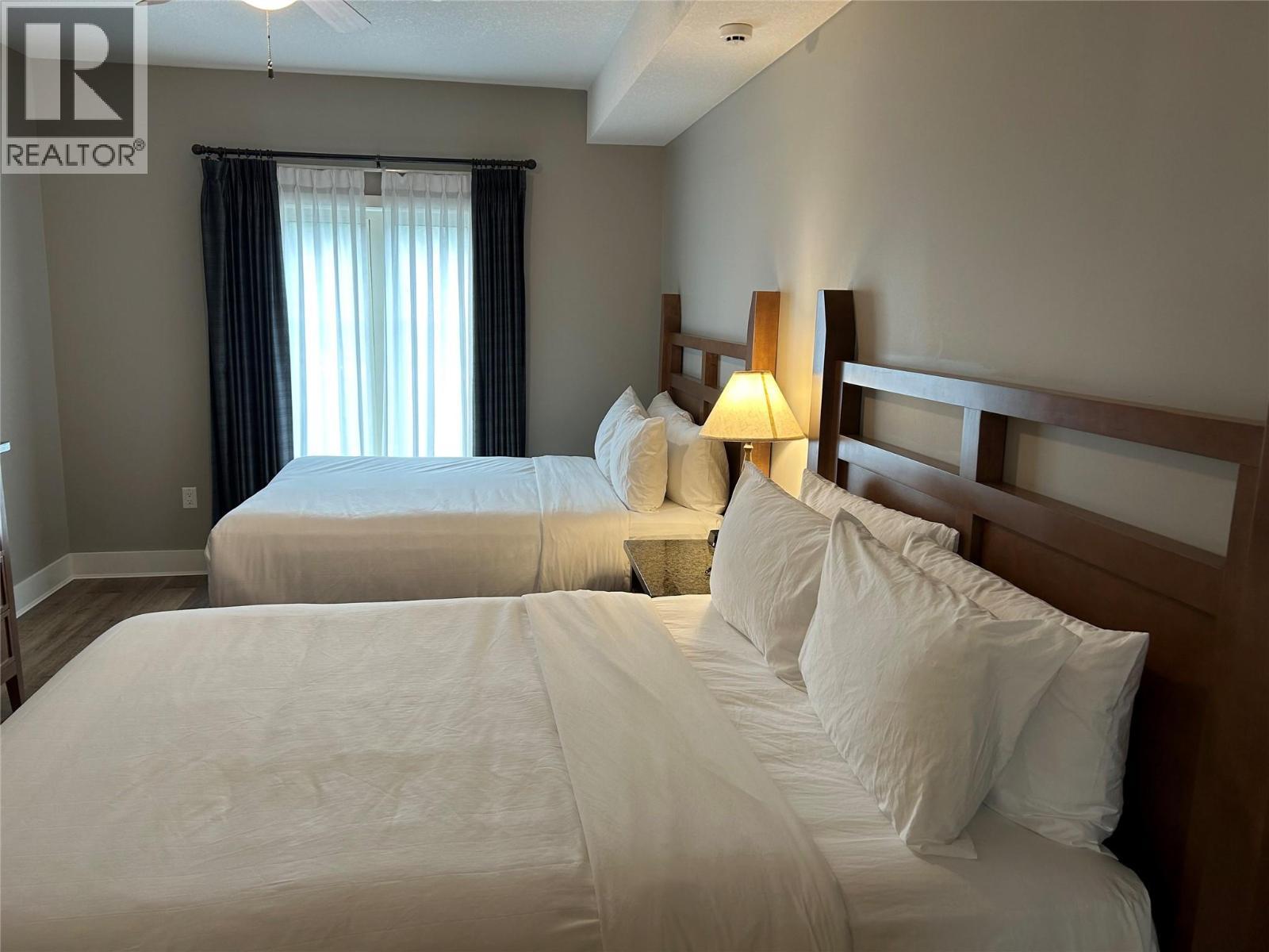 1200 Rancher Creek Road Unit# 339D, Osoyoos, BC - Indoor Photo Showing Bedroom